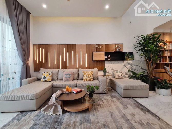 🏡CHỐT LIỀN TAY CĂN NHÀ hẻm oto tại Cao Thắng, P15, Q10/ 38m2 KC: 1T2L - 3 tỷ 8/ sổ hồng - 1