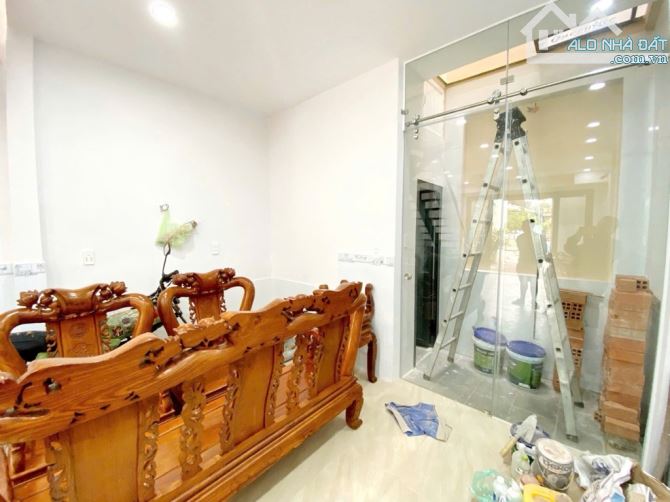 Bán nhà đẹp Kênh Nước Đen, 2 tầng, 2 PN, 40m2,( 4*10) , 3.8 tỷ Bình Hưng Hòa A Bình Tân - 1