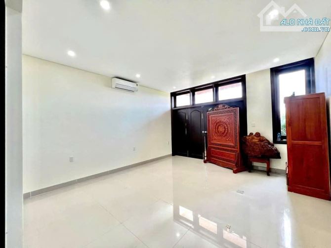 Bán tòa nhà 4 tầng thông đường 7m5 Bùi Công Trừng,Hòa Xuân,Cẩm Lệ - 1