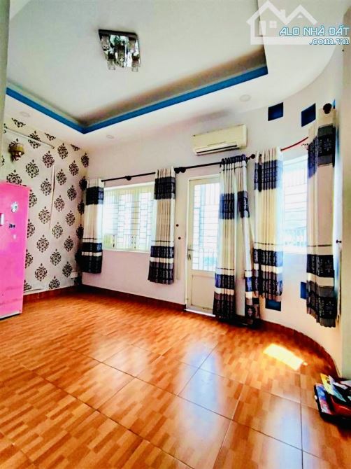 BÁN NHÀ GÓC 2 MẶT THOÁNG 65m2 – HẺM Ô TÔ – NGAY CHỢ PHẠM VĂN BẠCH, 4 TẦNG, 6,x tỷ - 1