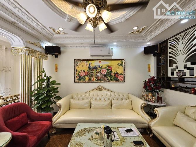 TĐC GIANG BIÊN, VỈA HÈ, 3 Ô TÔ TRÁNH, NỘI THẤT CAO CẤP, DT 44M2, 5 TẦNG, CHỈ 9.5 TỶ - 1