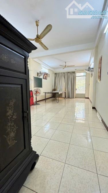 2 MT TRƯỚC SAU,ĐOẠN VIP NHẤT NGÔ QUYỀN Q5, 82 M2, 2 TẦNG, CHỈ 27.5 TỶ TL. - 1