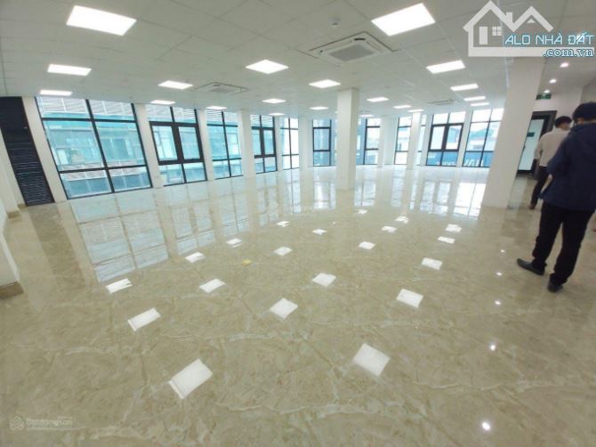 Siêu Hot!!! Bán tòa nhà mặt phố Văn Quán, 10T * 72m2, view hồ triệu đô, DT 1.5 tỷ/ 1 năm - 1