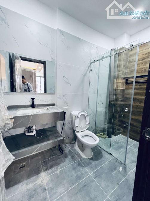 HẺM ÔTÔ 5M. 4PN. 4WC. ST. 50M2: 5m x 10m. NỞ HẬU. LÊ TRỌNG TẤN. 5.9TỶ - 19