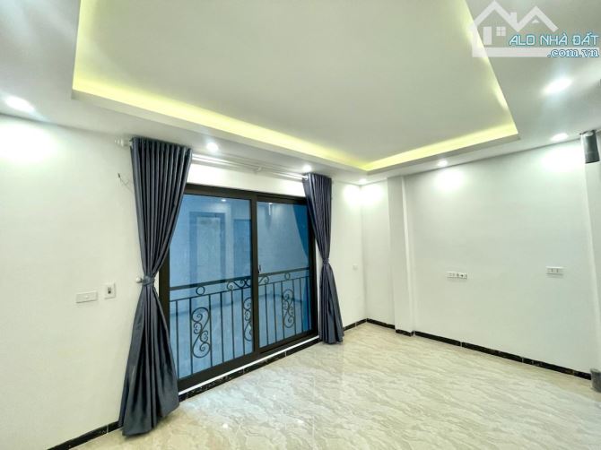 BÁN NHÀ THANH NHÀN – QUẬN HAI BÀ TRƯNG – DT: 30M2 – MT: 4,5M – 5 TẦNG - 2