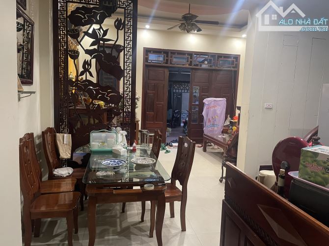 Bán đất tặng 2 khối nhà 5 tầng phố kim mã quận ba đình 190m2 mặt tiền 10m 14 phòng 31 tỷ - 2