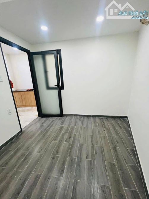 CÓ 1-0-2 NHÀ TẠI HẺM CAO THẮNG, PHƯỜNG 5, QUẬN 3 – 49M² – GIÁ CHỈ 3TỶ8 – 1T1L - SHR - 2