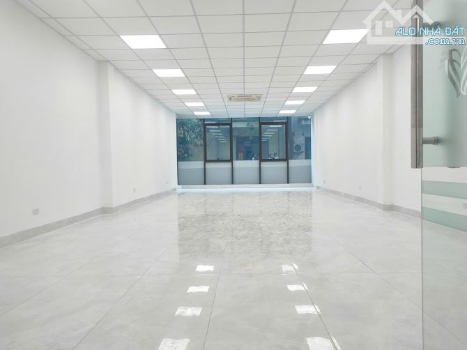 Cho thuê văn phòng tại Trung Kính, diện tích 100m2 sử dụng, giá chỉ 16tr/tháng PDV cực rẻ - 2