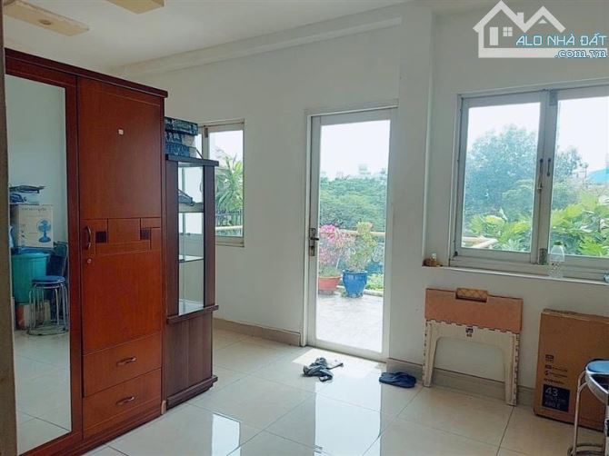 NHÀ MẶT TIỀN KDC HƯƠNG LỘ 5, VIEW CÔNG VIÊN THOÁNG MÁT - GIÁ NHỈNH 9TỶ - 2