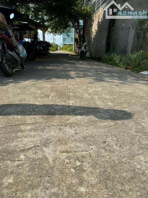 🌳 Cần chuyển nhượng lại nền đất mặt tiền đường dân sinh Mậu Thân.  👍 Vị trí : sát cafe 6 - 2