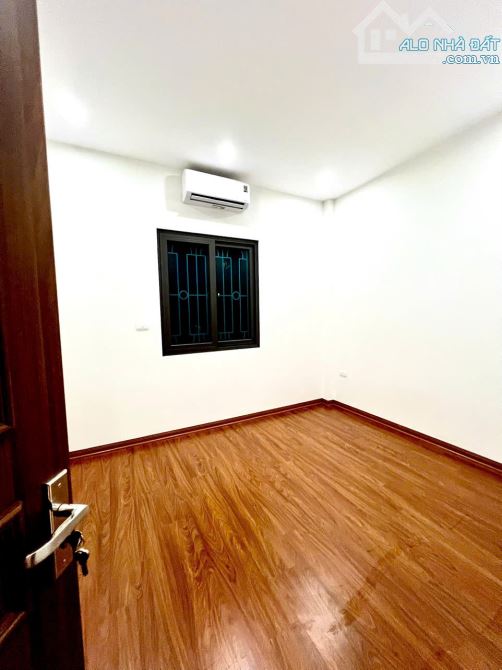 BÁN NHÀ MẶT PHỐ TRẦN THỦ ĐỘ - 60M 3 TẦNG 3 NGỦ - CÓ THỂ KINH DOANH - 2