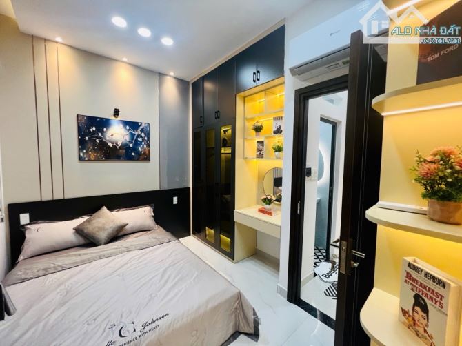 Bán Nhà Gò Vấp - Ngay Chợ Gò Vấp - 2 Tầng - 40m2 - Full Nội Thất - Nhỉnh 4 tỷ - 2
