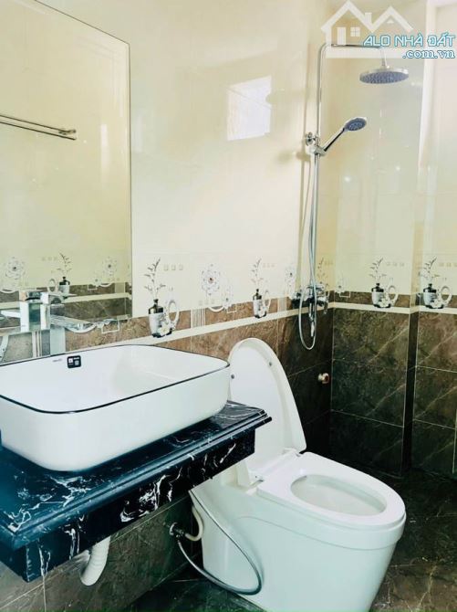 Bán nhà ngõ Ô TÔ - XUÂN ĐỈNH - BẮC TỪ LIÊM - 32M2 - 6,5 Tỷ - 2