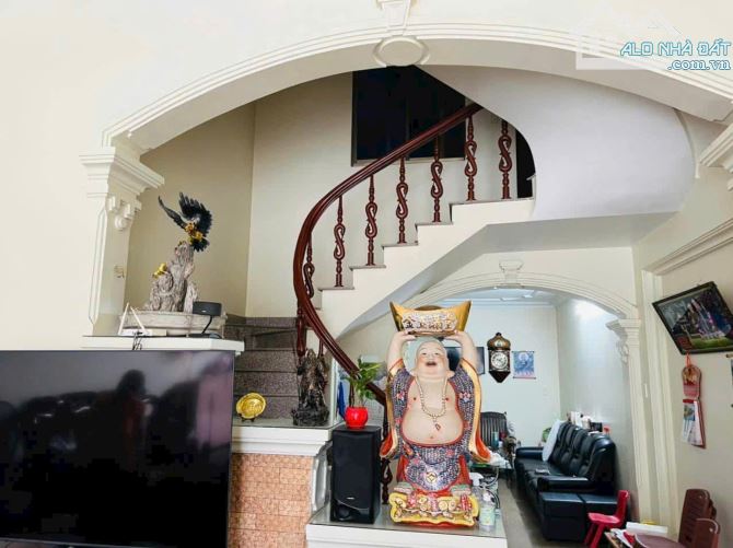Bán nhà 2 tầng mặt đường kinh doanh Tôn Đức Thắng, gần ngã 3 Sở Dầu, Hồng Bànng - 2