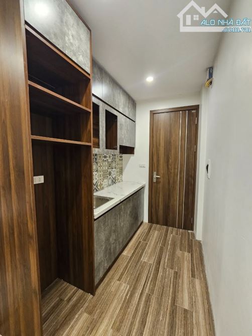 🏠 Nhà đẹp dân xây3 mặt tiền, Phạm Văn Đồng, Bắc Từ Liêm 65m2, 5 tầng, ô tô vào nhà giá 18 - 3