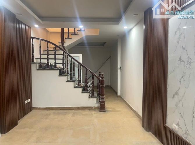 NHÀ ĐẸP PHỐ KHÂM THIÊN- KINH DOANH NHỎ- 42M2- 4 NGỦ- GIÁ 6 TỶ6 - 3