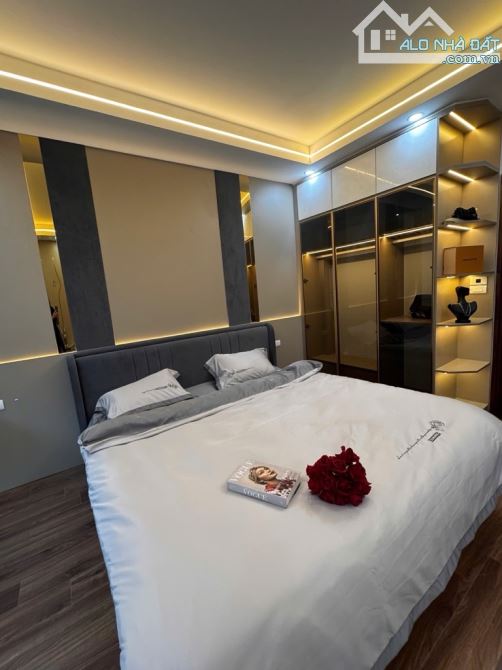 Bán Nhà Xuân La - Hàng Xóm Ngoại Giao Đoàn - Tặng Nội Thất - 35m x 5 Tầng - 7,1 Tỷ - 3