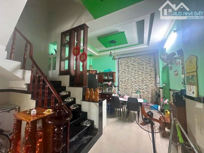 LÔ GÓC SIÊU VIP - HẺM Ô TÔ THÔNG TRÁNH - 60M2 - 4 TẦNG - LÂM THỊ HỐ - 5,6 TỶ - 3