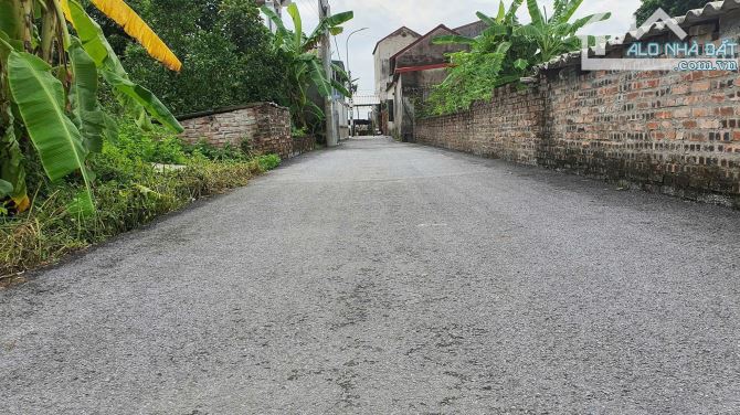 Bán đất Đông Bình, TT Gia Bình, 120m2, MT 6m, ngõ ô tô, nở hậu, giá cực rẻ chỉ 1.5ty - 3