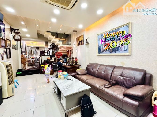 🏡 NHÀ HXT 8M TÂN PHÚ, VỊ TRÍ ĐẮC ĐỊA LŨY BÁN BÍCH, 80M2, 4TẦNG, 4PN, 5WC, 9,5 TỶ (SHR). - 4