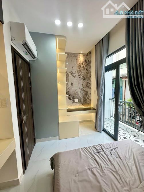 Bán Nhà Gò Vấp - Ngay Chợ Gò Vấp - 2 Tầng - 40m2 - Full Nội Thất - Nhỉnh 4 tỷ - 4