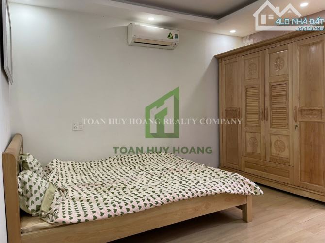 Cho thuê nhà 3 phòng ngủ gần Vincom – D202 - 4