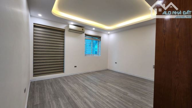 Phố Dương Khuê - Đẹp Hơn Mặt Phố, Ở & Kinh Doanh, 5 Tầng 65m2, Vỉa Hè, Cây Xanh, 28.8 tỷ - 5