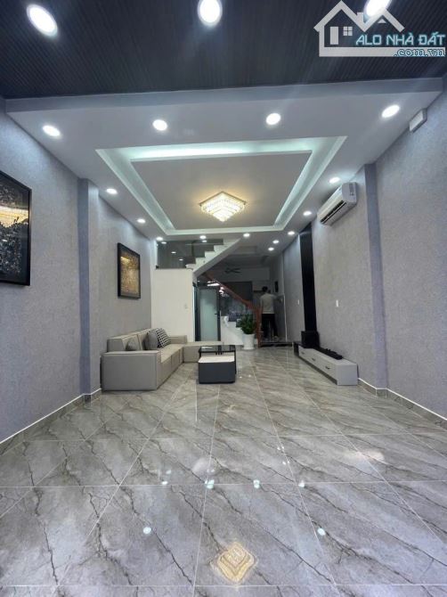 NHÀ 4 TẦNG GIÁP QUẬN 4, VỊ TRí ĐẸP - CHỈ 7,6 TỶ - 6
