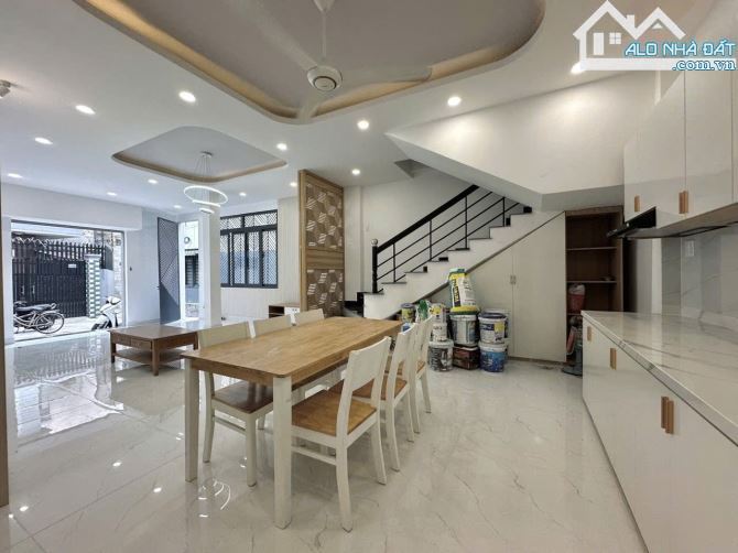 🏠 CẦN BÁN NHÀ ĐẸP PHÚ NHUẬN - 64M² - 4PN - NỞ HẬU - CHỈ 7,3 TỶ💸 - 9