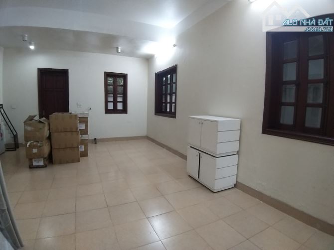 Cho thuê nhà Doãn Kế Thiện Cầu Giấy, dt 120m x 3t, mặt tiền 6.ngõ ô tô tránh, giá 29 triệu