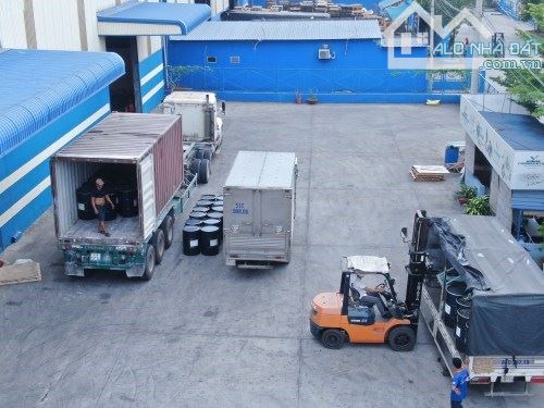 Chuyên Cung Cấp Kho Chứa Hàng Có Đội Ngũ Vận Hành Tại Bình Dương