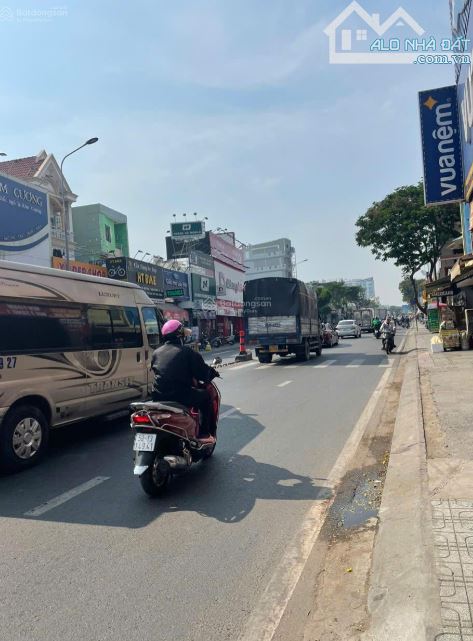 Nhà mặt tiền đường Nguyễn Oanh cần bán, ngang khủng 8 dài tận 20m, 17 tỷ( còn TL mạnh).