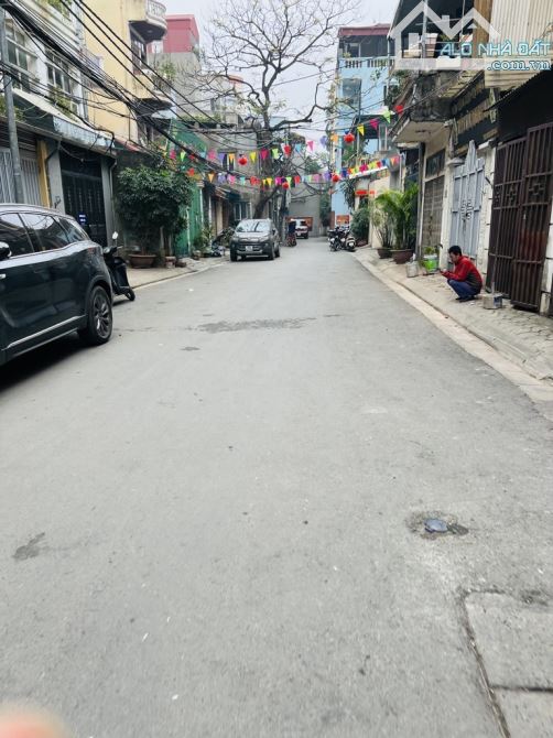 CCMN Ngã Tư Sở 10 phòng xây mới hoàn toàn dòng tiền gần 700 triệu/năm, giấy phép xây dựng,