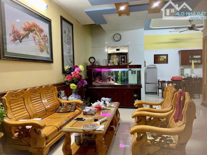 Bán Villa 4 tầng ĐẲNG CẤP khu nhà ở cao cấp Hai Bà Trưng, Lê Chân, Hải Phòng. 109m2- 17 tỷ