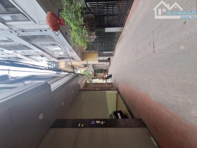 BÁN CĂN NHÀ 7 TẦNG - DT 45M - P.KHƯƠNG HẠ - Ô TÔ VÀO NHÀ - NGÕ THÔNG - Ở ĐẲNG CẤP
