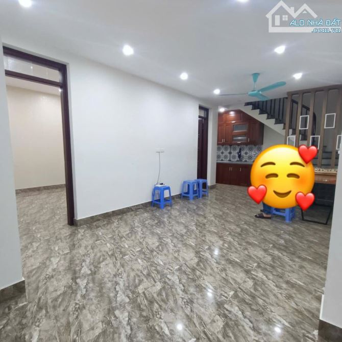 Bán nhà tập thể phố Kim Ngưu, 120 m2, 2 tầng, 2pn 2wc giá 4.5 tỷ.