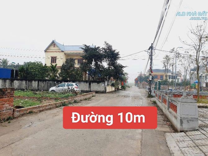 THÔNG SỐ VÀNG, MẶT TIỀN KHỦNG, ĐƯỜNG THÔNG, CONTAINER ĐỖ CỦA NGÀY ĐÊM - KHÊ NỮ - NGUYÊN KH