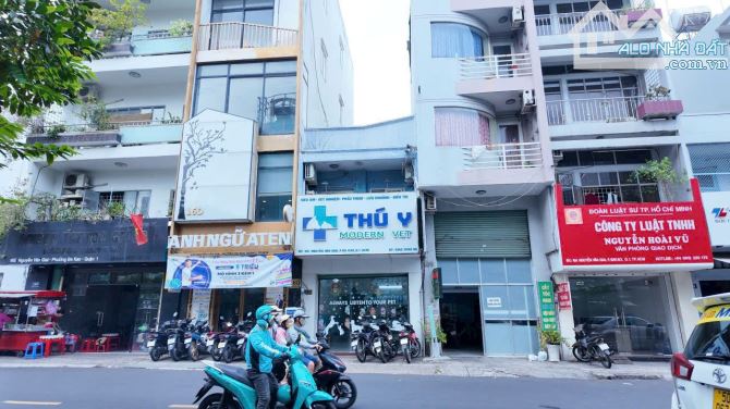 Bán nhà mặt tiền giá rẻ và tốt nhất phường Đakao, Quận 1. DT: 4*14M. Chỉ 20 tỷ TL