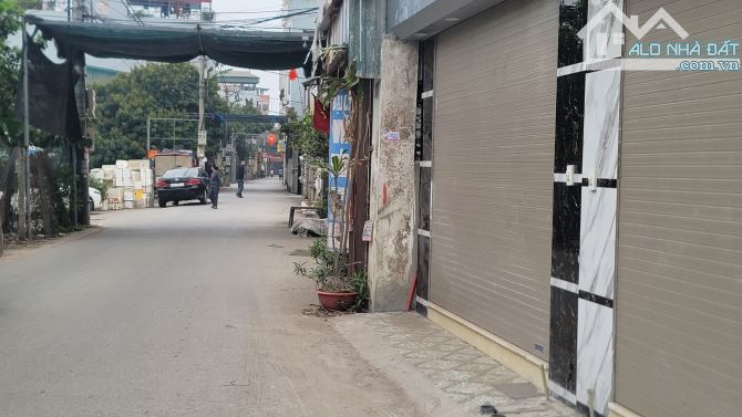 BÁN ĐẤT YÊN NGHĨA ,HÀ ĐÔNG 68M Ô TÔ TRÁNH ,KINH DOANH TRỤC CHÍNH CHỈ 75T/1M