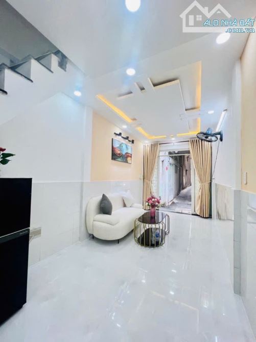 🏠Ngộp cần thanh lí gấp  ~90m² cứu chủ - giá chỉ 650tr Ngang đẹp 5m gần chợ Bình Chánh - 1