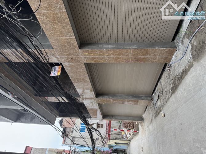 Bán nhà Ngõ 412 ngọc thuỵ 40,5m2.mt 3,7m.6 tầng .thang máy. nội thất cơ bản . ô tô đỗ - 1