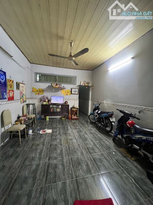 Bán nhà Hẻm 6M đường Lê Đình Cẩn - 77m² không Qui hoạch không lộ giới - Cấp 4 tiện xây mới - 1