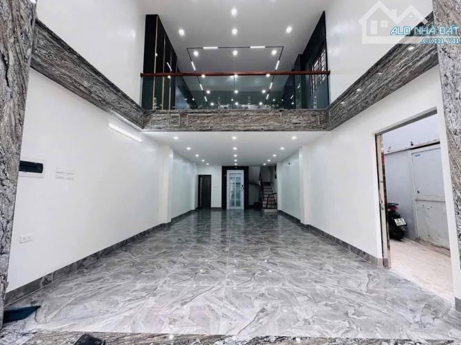 bán Nhanh nhà ngõ 213 Trung Kính 75m xây 6 tầng mặt tiền 6.4m giá 30.5 tỷ hộ khẩu Cầu Giấy - 1