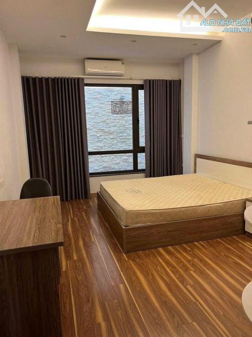 Cho thuê nhà nguyên căn mới full nội thất ngõ 89 Lạc Long Quân. DT 70m x 5,5t, mt 5m. 20tr - 1