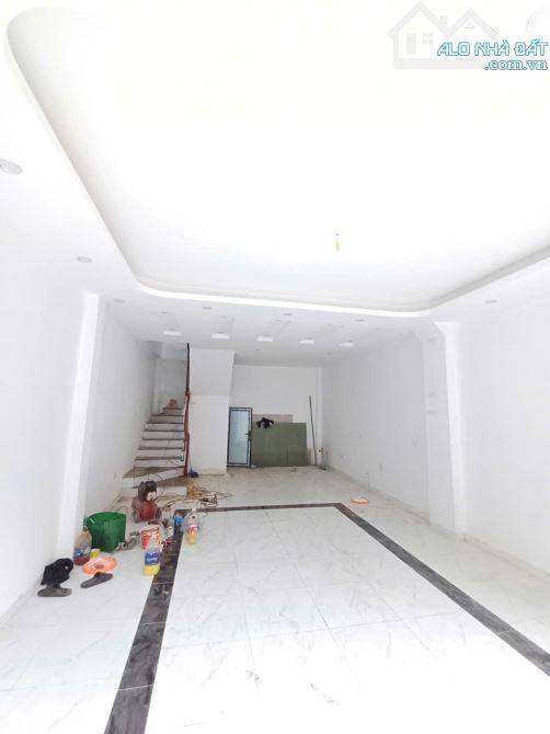 Bán nhà Phụng Châu gần trường Đại Học, mặt ngõ thông ô tô con chạy qua cửa. 40m²*3T - 1