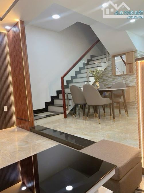 🏡 Nhỉnh 7 tỷ - Nhà 5 tầng (5PN+5WC) - 43m2 (4.5x9) - Hoàng Hoa Thám, Bình Thạnh. - 1