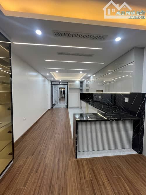 HIẾM! NHÀ ĐẸP PHÂN LÔ TAM TRINH - Ô TÔ VÀO NHÀ - 61m² - MT 3.7m - 19.8 Tỷ - 1