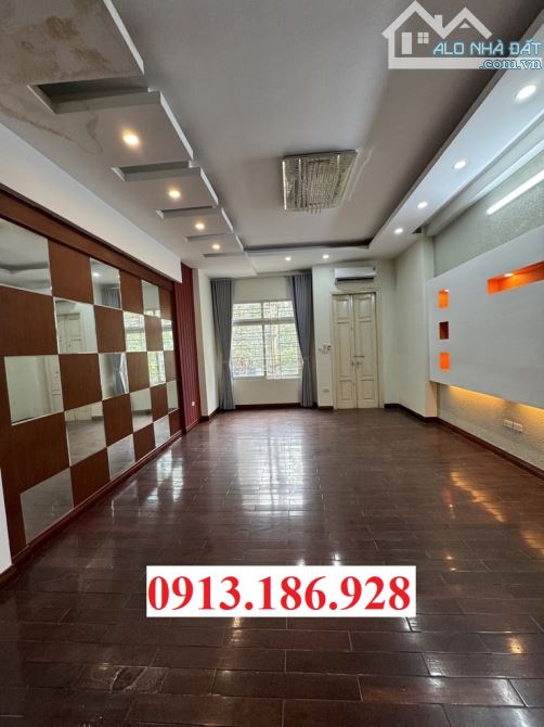 Bán nhà phố Trần Duy Hưng 5 tầng, DT 60m2 - Ô tô tránh, kinh doanh đỉnh, giá chỉ 20.2 tỷ - 1