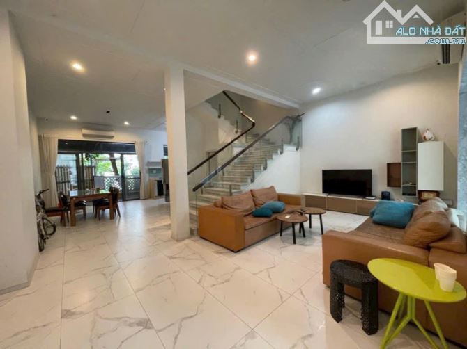 Cho thuê BT Mỹ Giang đường N giá 45 triệu/ tháng - DTSD 200m²., 3PN , full nội thất . - 2