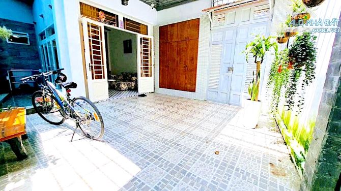 NHÀ 75M2 NGAY ĐHCN TPHCM - 5 PHÚT TỚI SÂN BAY – GIẢM 250TR " GIÁ CHỐT " VILLA MINI ! - 2